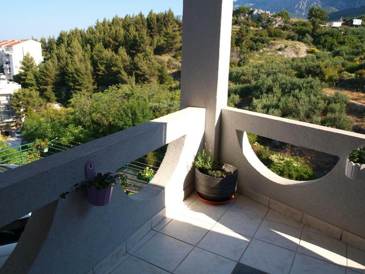 Duje Apartman *